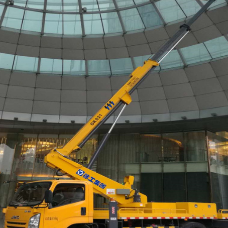 喜德附近高空作业车租赁｜安全设备租赁｜高空安装|工程定制化方案｜亿立达设备租赁